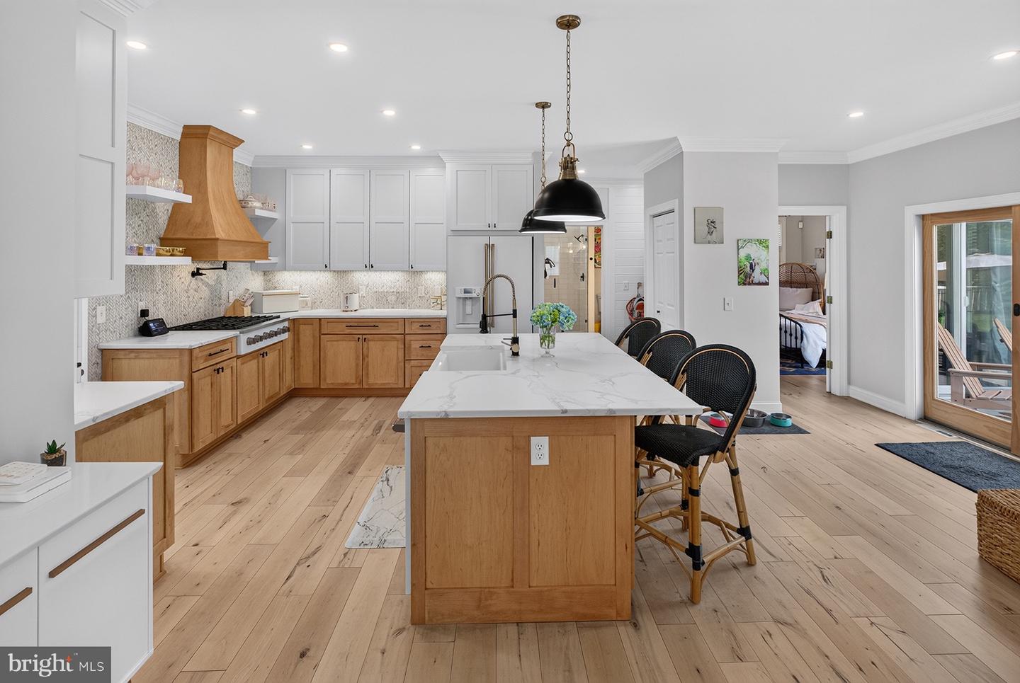 6 Wellington Pl Property Photo 11