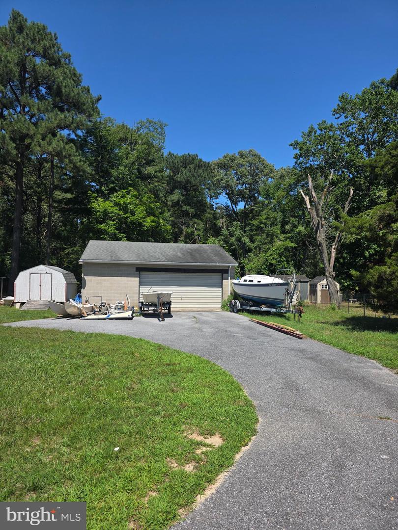 32924 Circle Dr Property Photo 2