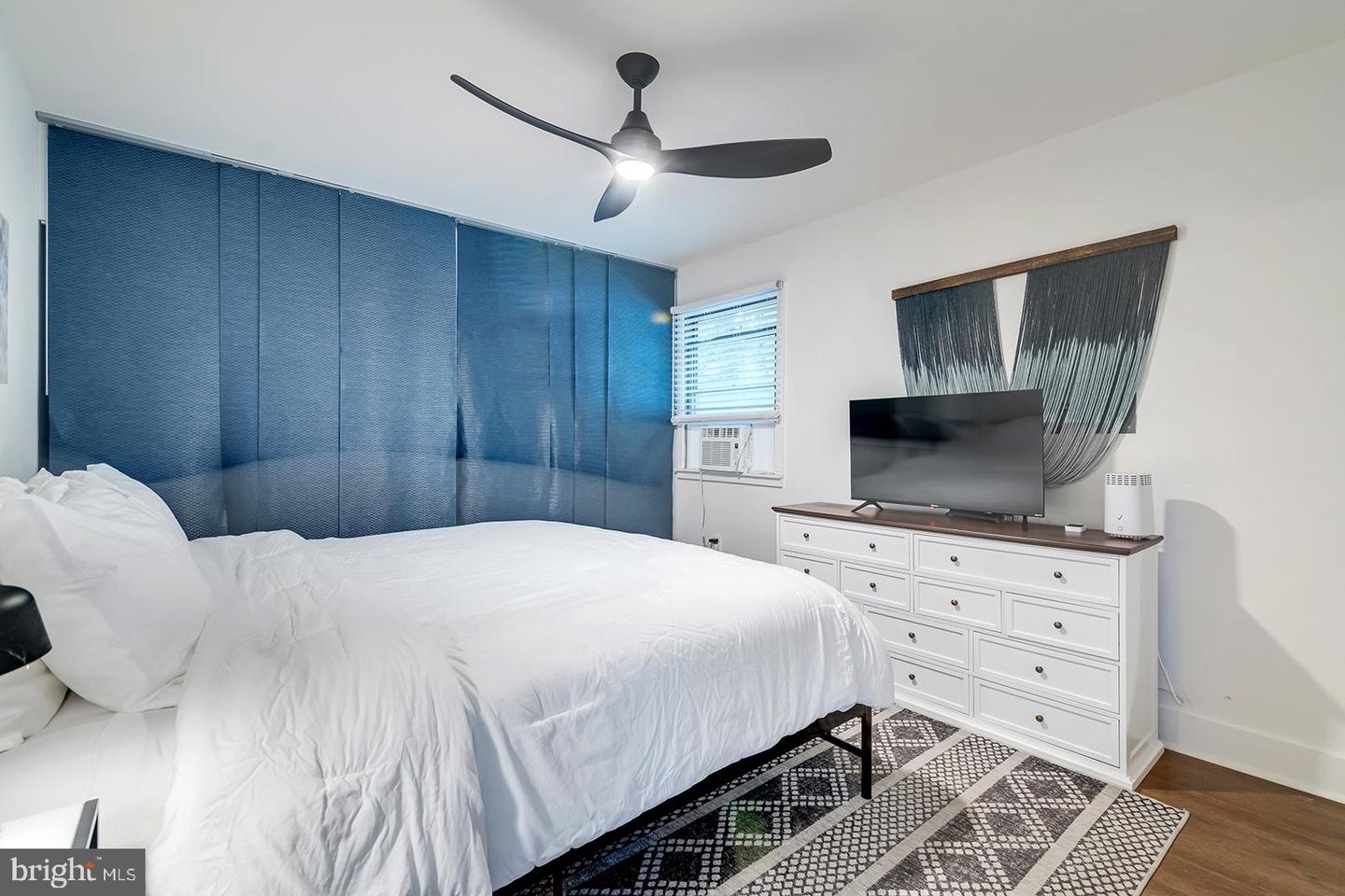23209 Bridgeway Property Photo 4