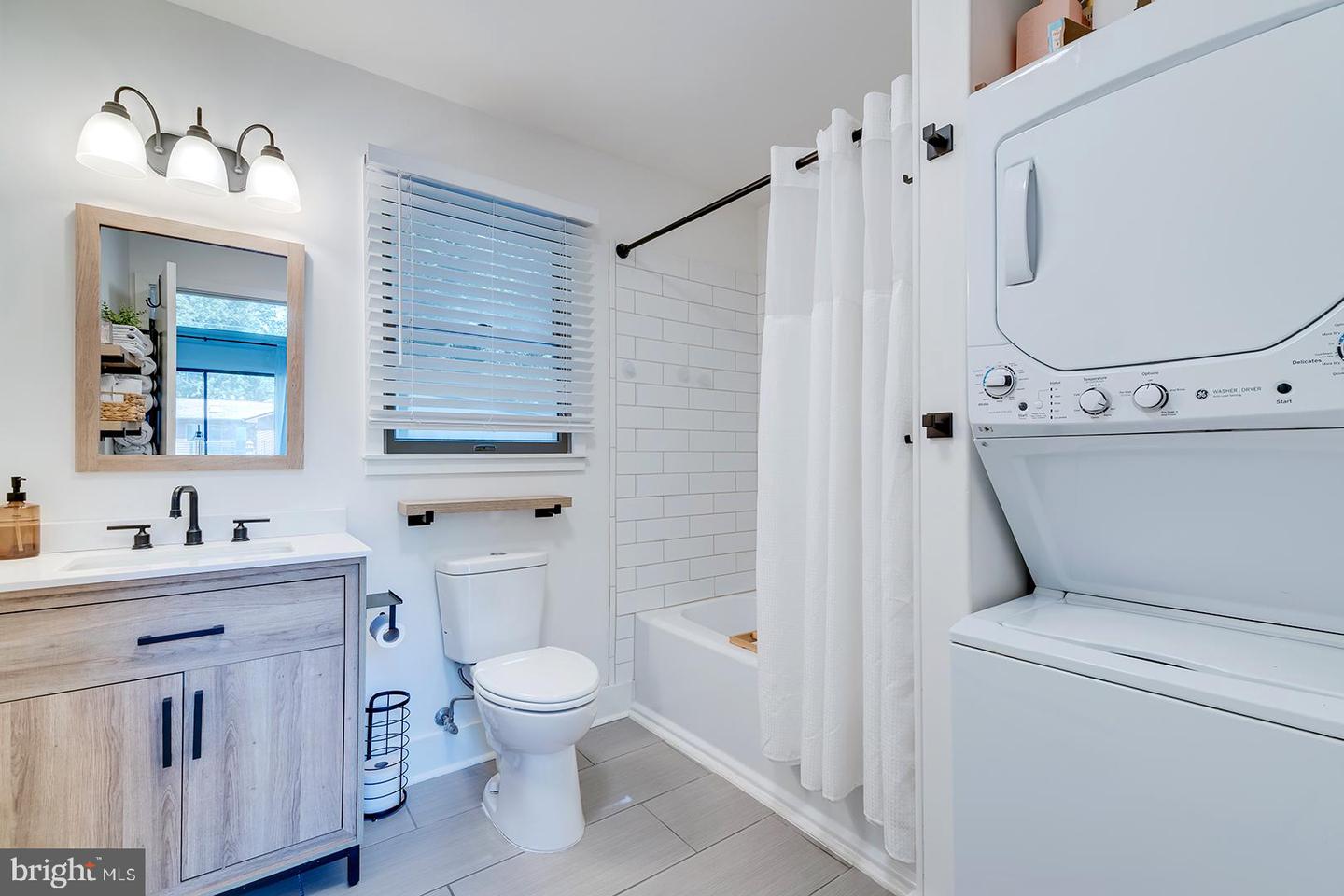 23209 Bridgeway Property Photo 5