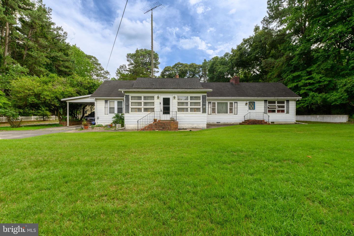10458 Concord Rd Property Photo 2