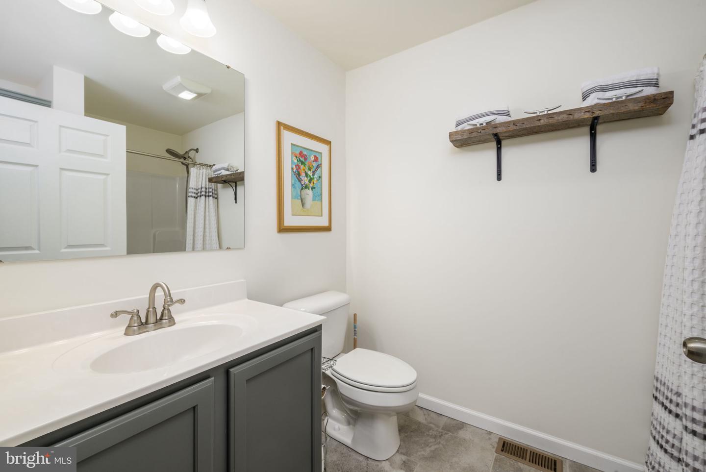35106 Elk Rd Property Photo 6