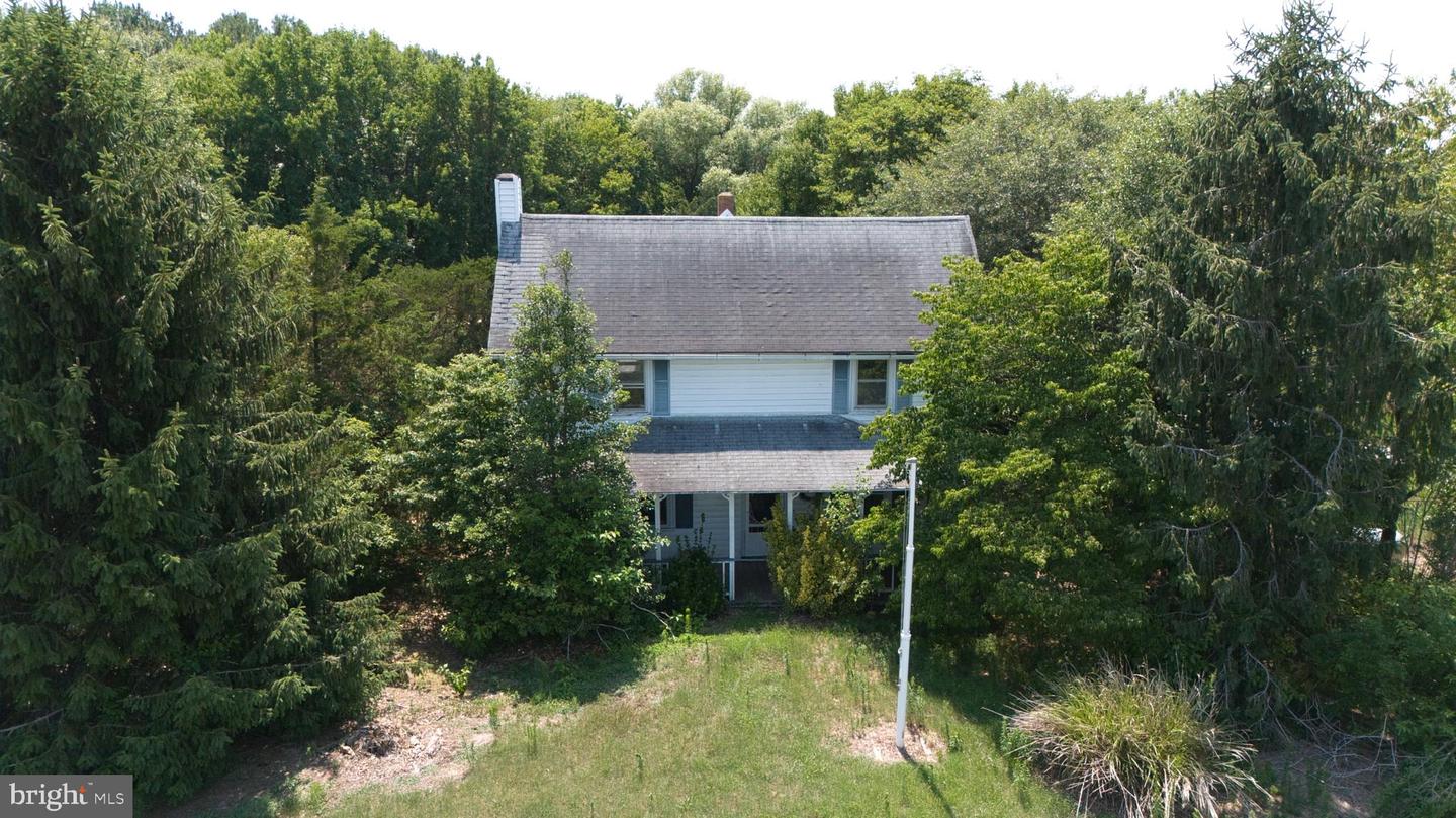 3642 Blue Bird Ln Property Photo 2