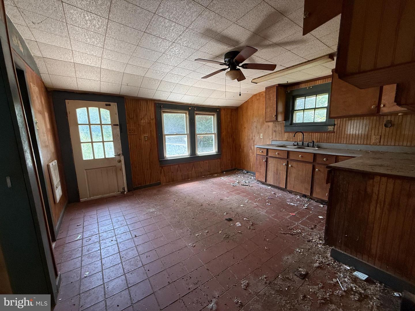 3642 Blue Bird Ln Property Photo 8