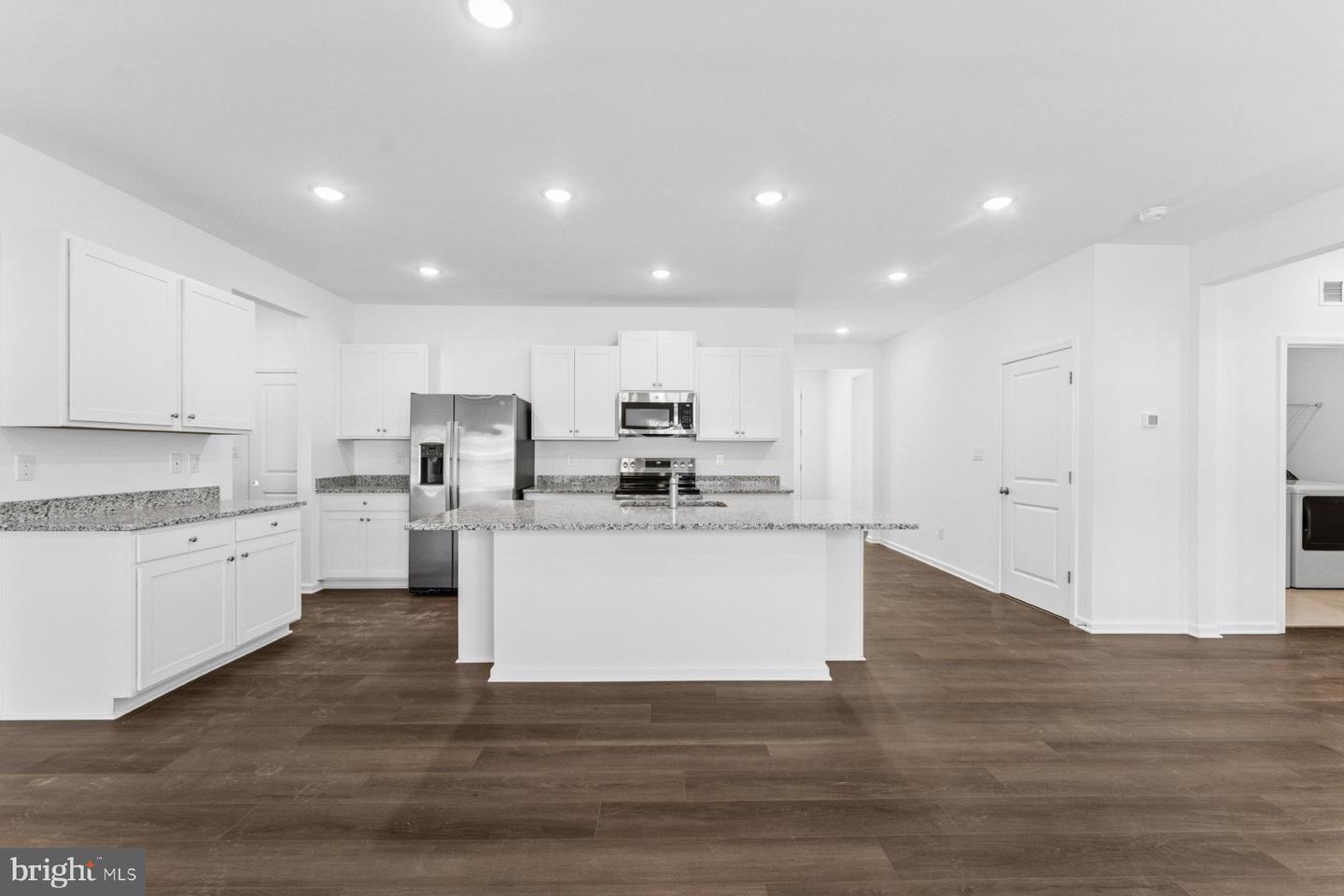 15013 Boatswain Ave Property Photo 7