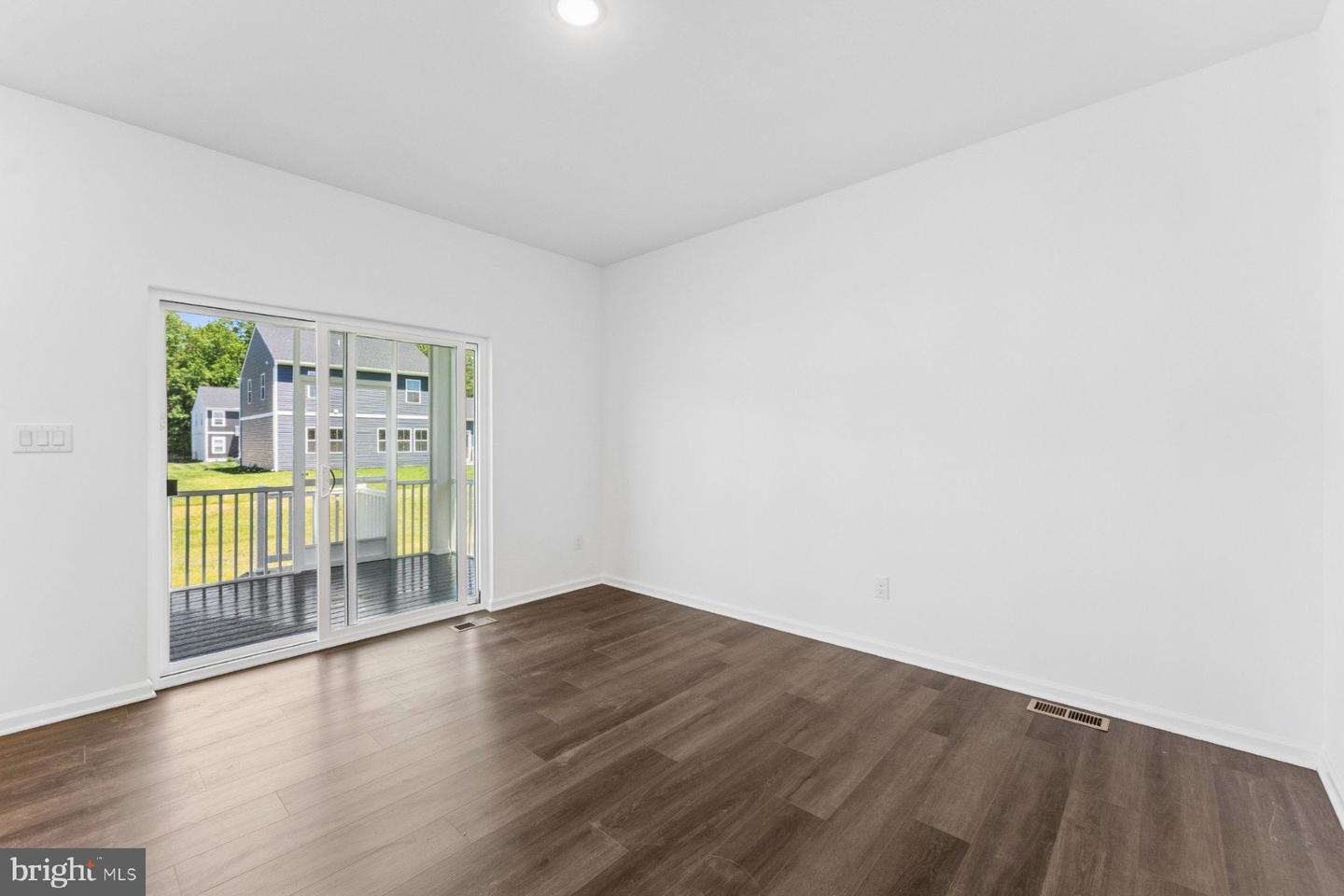 15013 Boatswain Ave Property Photo 12