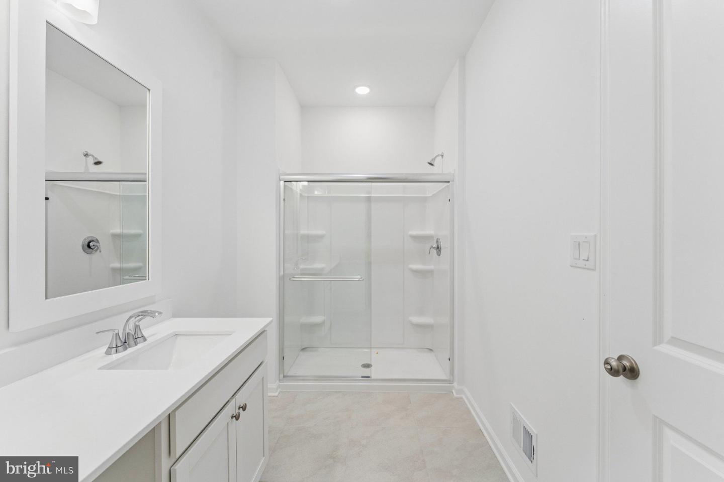 15013 Boatswain Ave Property Photo 16