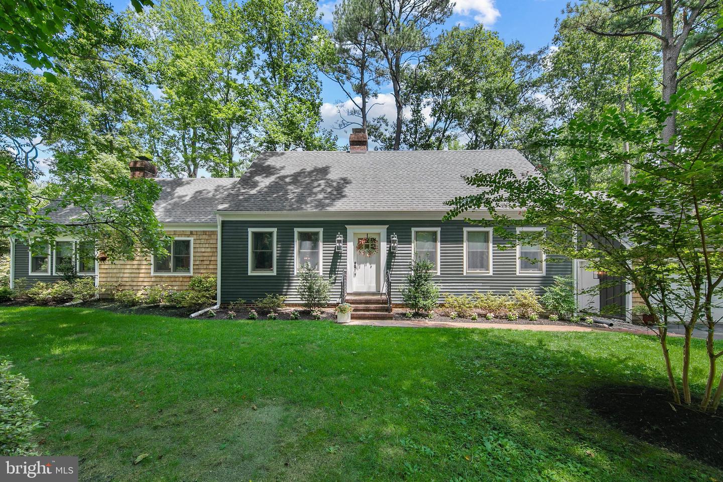 2 MALLARD DR