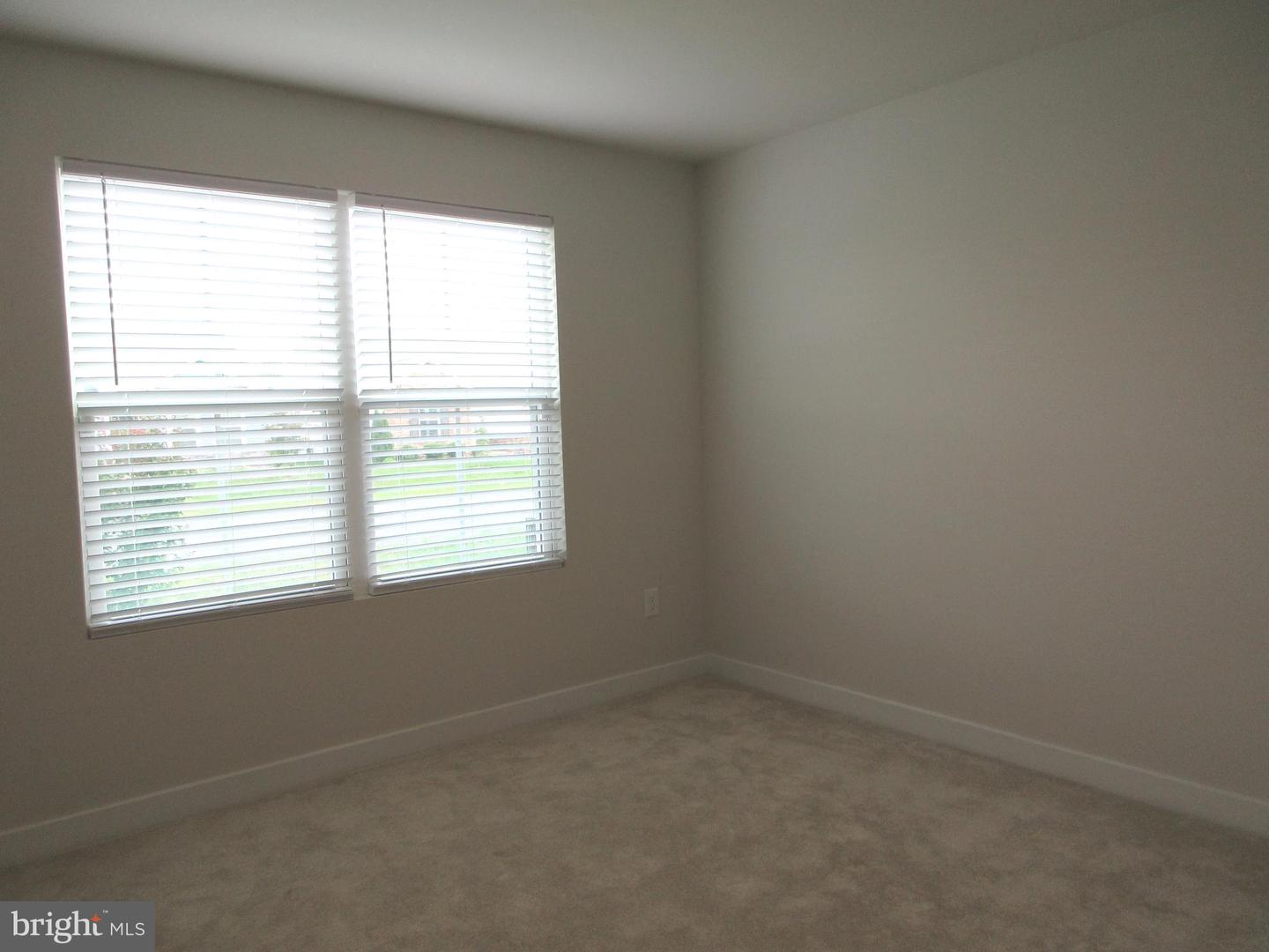 383 Windflower Dr Property Photo 8