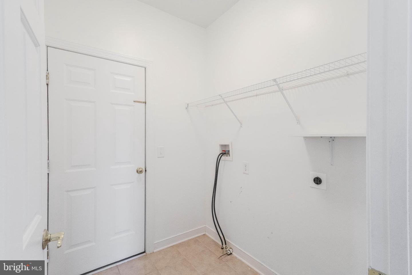 29435 Glenwood Dr Property Photo 24