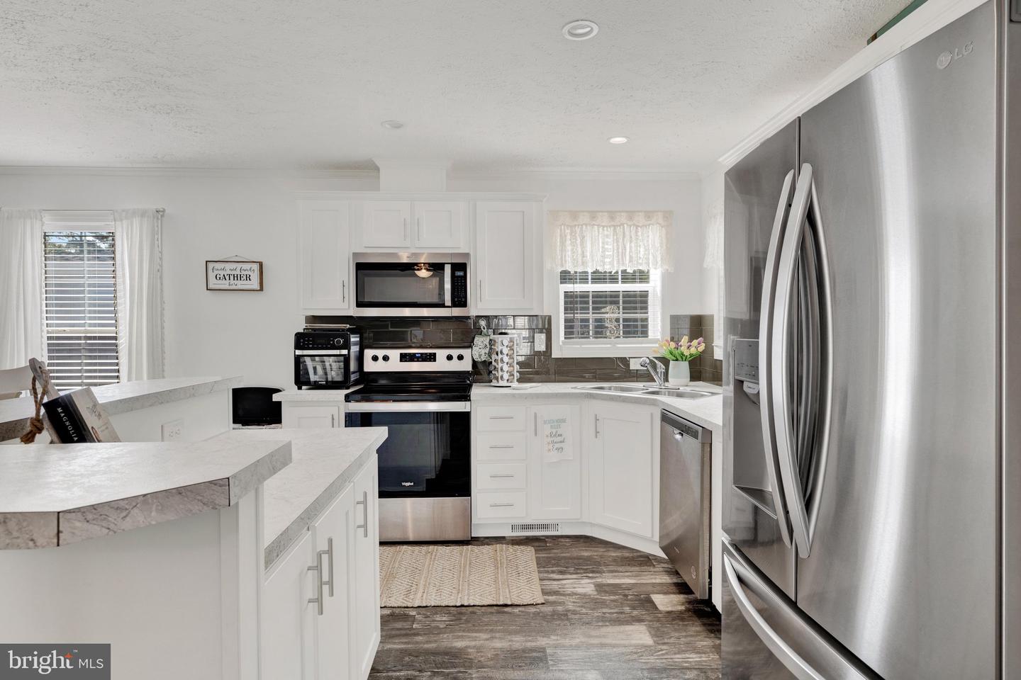 26018 Dogwood Ln Property Photo 10