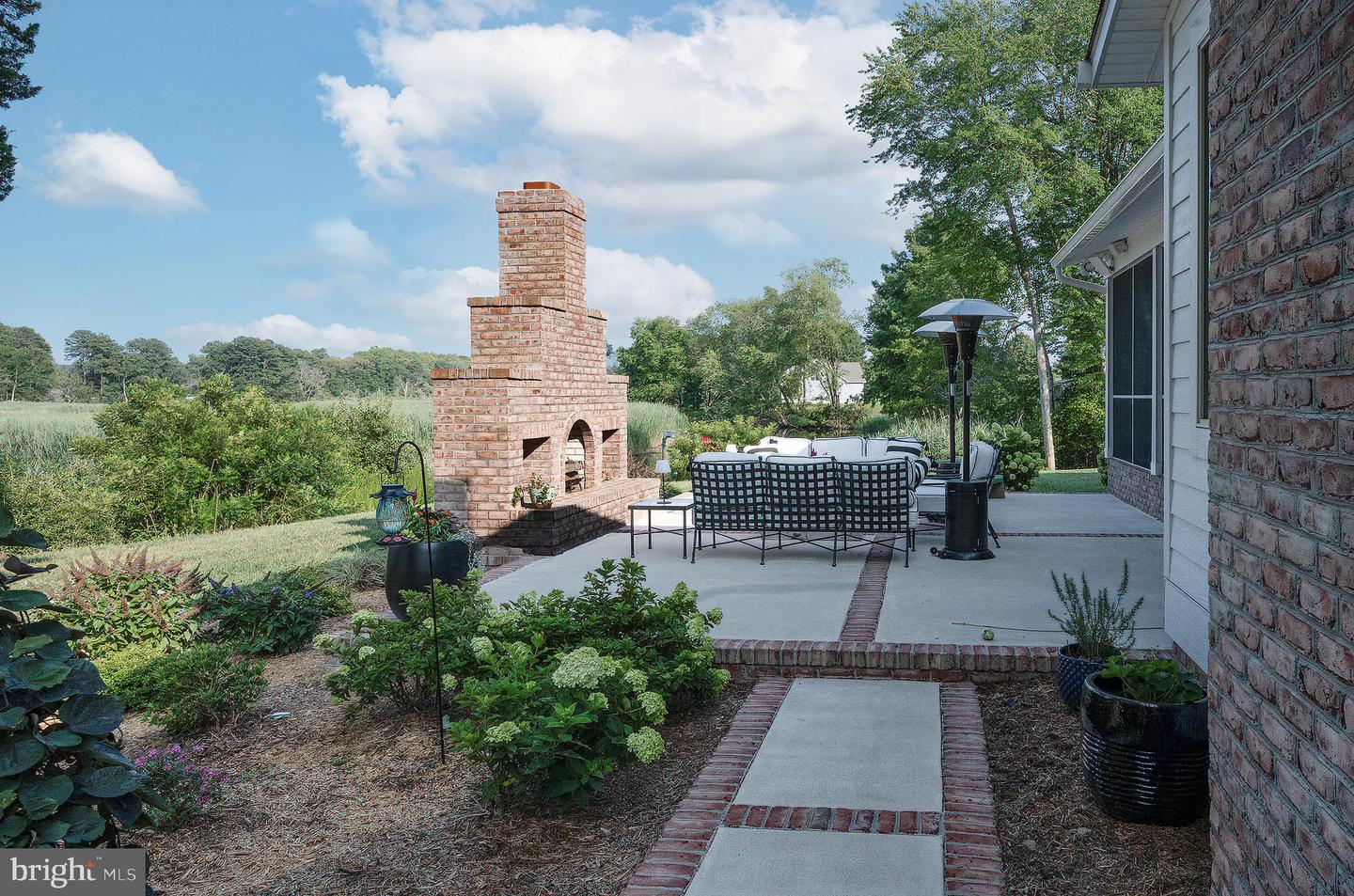 28135 Round Pole Bridge Rd Property Photo 4