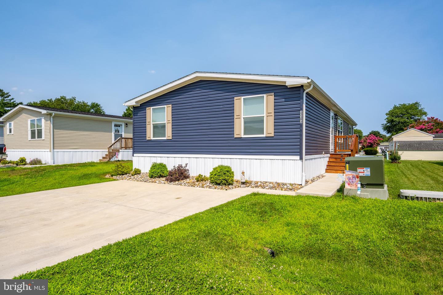 33392 Buttercup St Property Photo 1