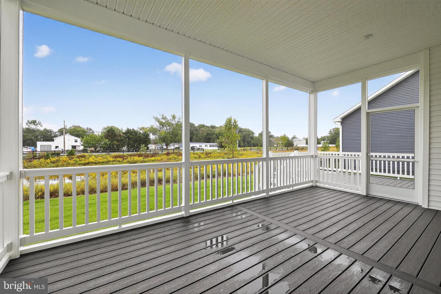 15507 Solomon Way Property Photo 10