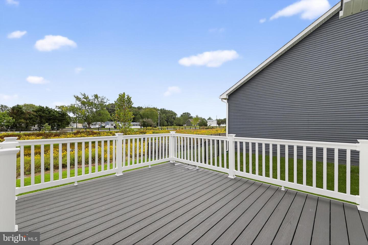 15507 Solomon Way Property Photo 11