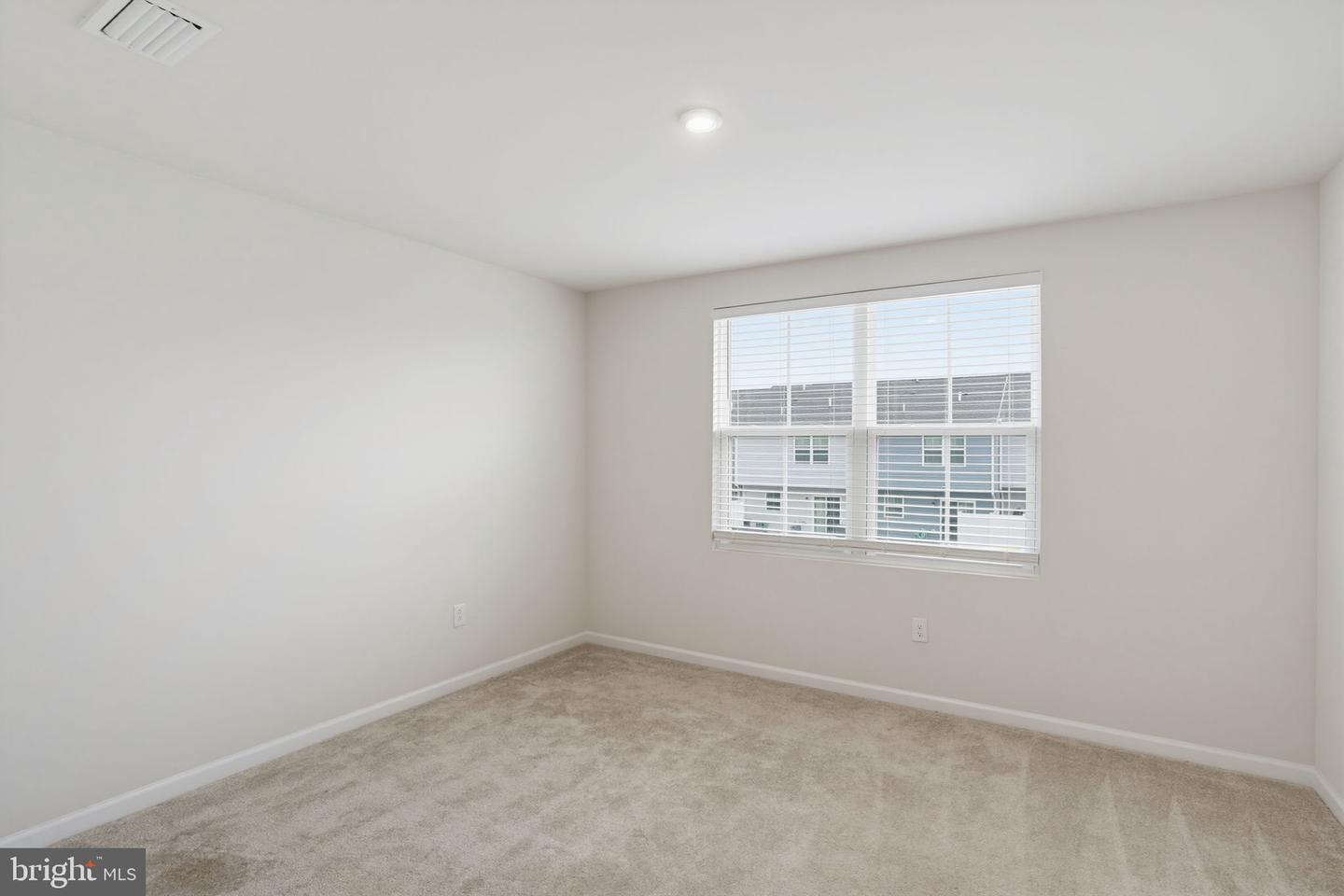 12084 Geyer Ave Property Photo 20