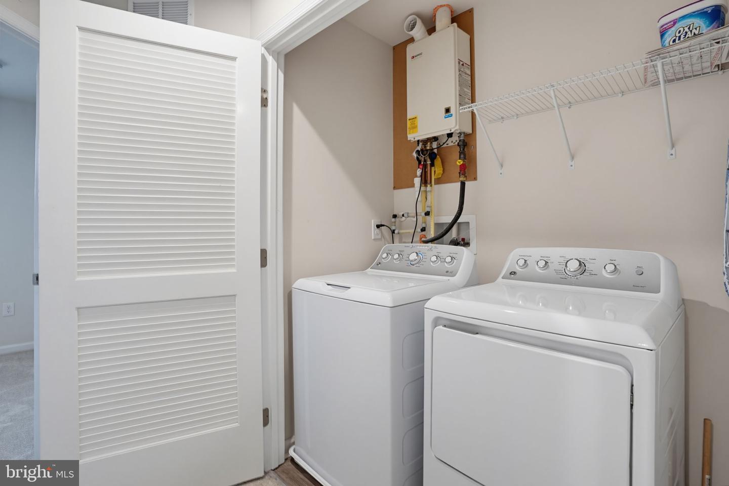12084 Geyer Ave Property Photo 25