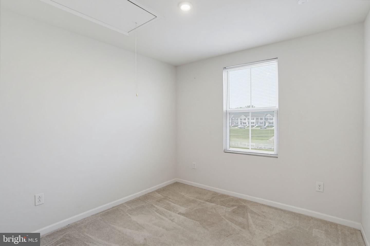 12084 Geyer Ave Property Photo 26