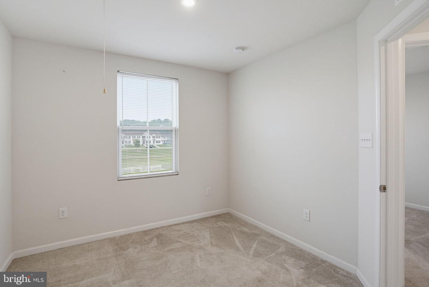 12084 Geyer Ave Property Photo 27