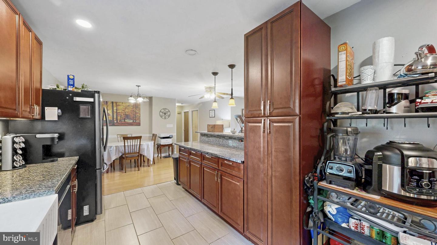 16384 Abbotts Pond Rd Property Photo 6