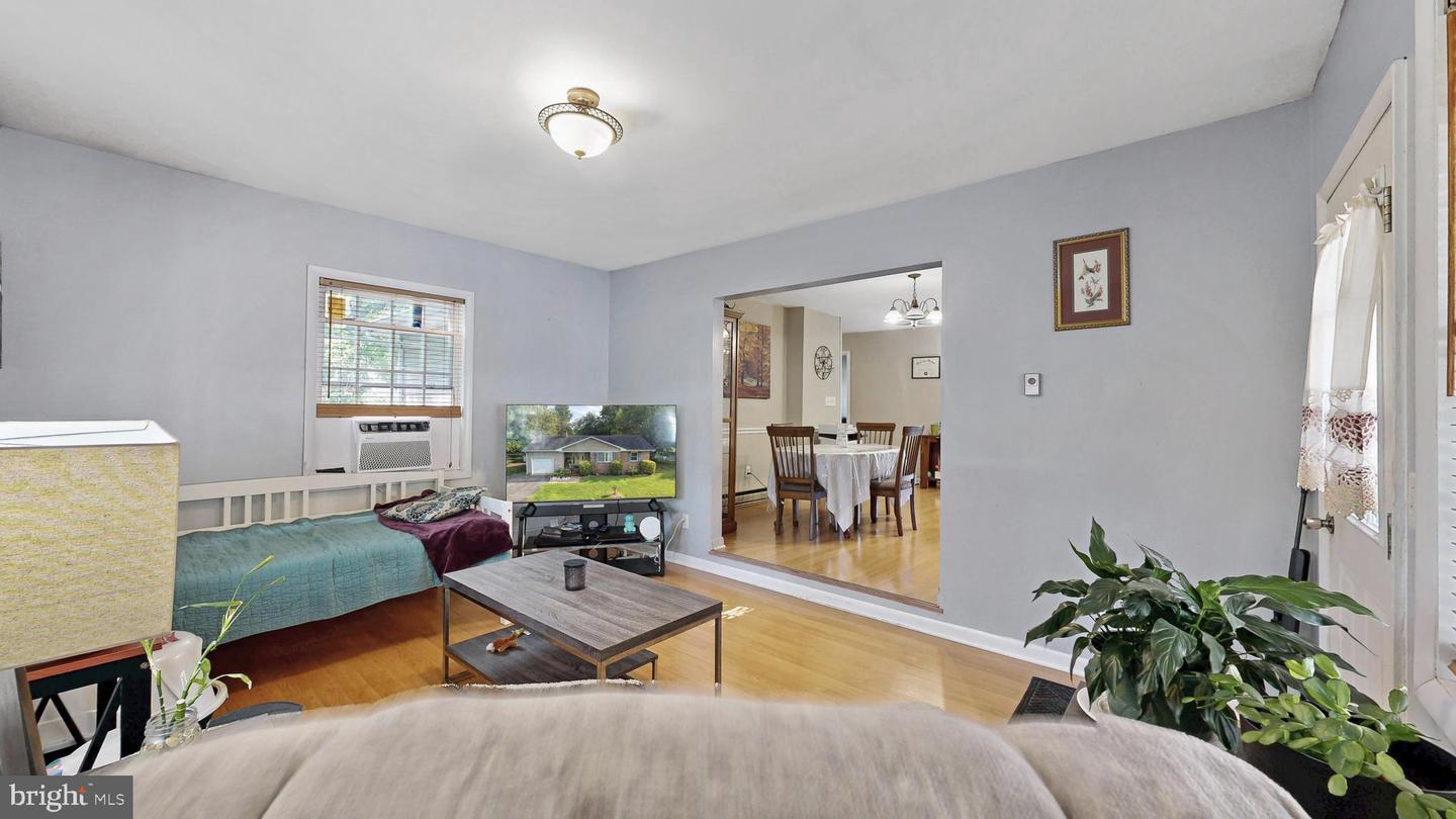 16384 Abbotts Pond Rd Property Photo 10