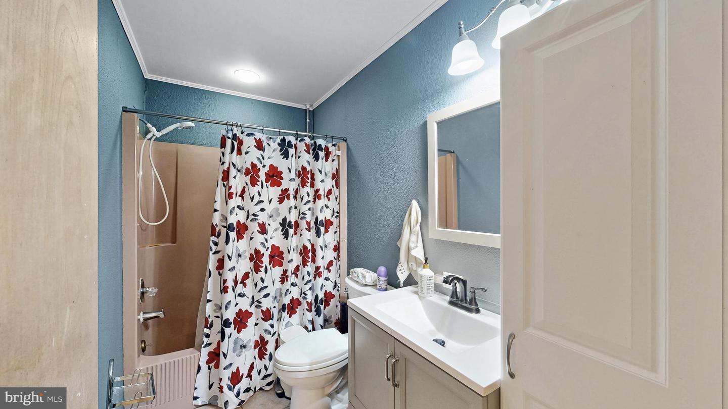 16384 Abbotts Pond Rd Property Photo 13