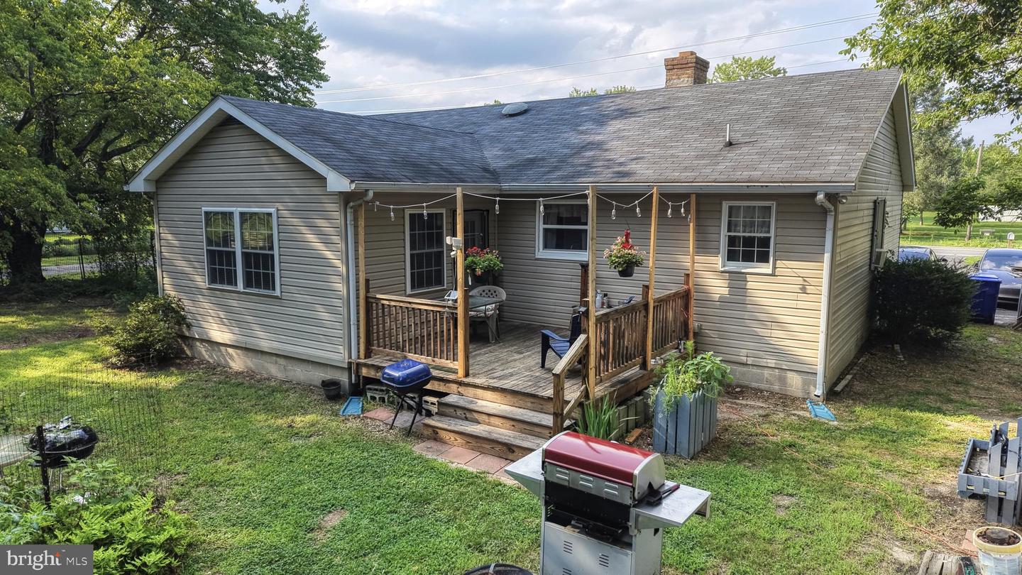 16384 Abbotts Pond Rd Property Photo 23