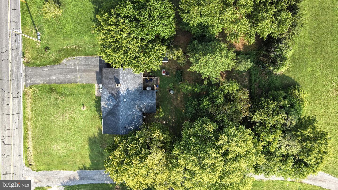 16384 Abbotts Pond Rd Property Photo 28