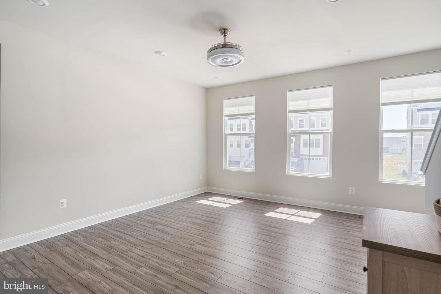 35303 Wright Way Property Photo 14