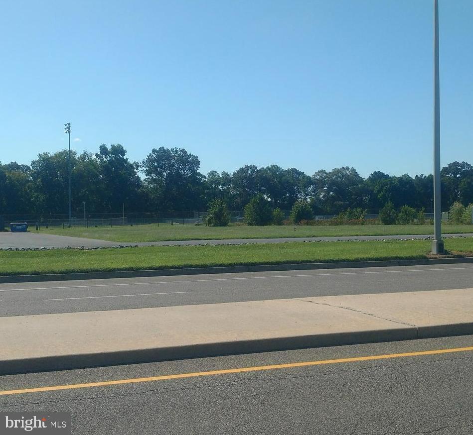 Norman Eskridge Highway Property Photo 1