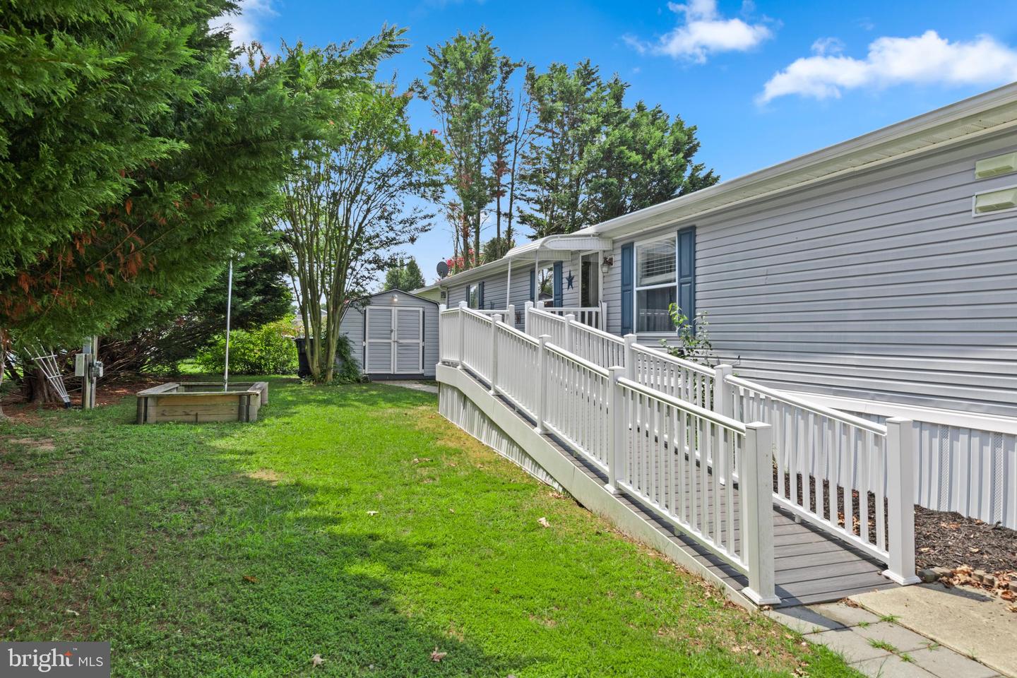 13 Devon Ln Property Photo 34