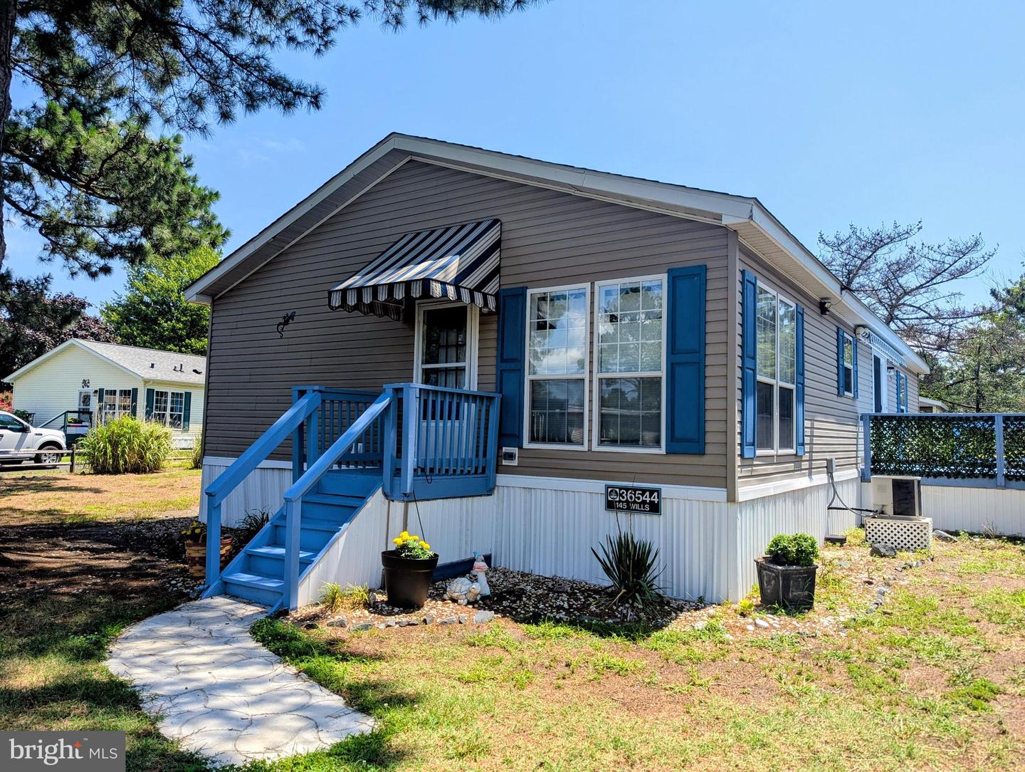 36544 Pebble Dr Property Photo 1