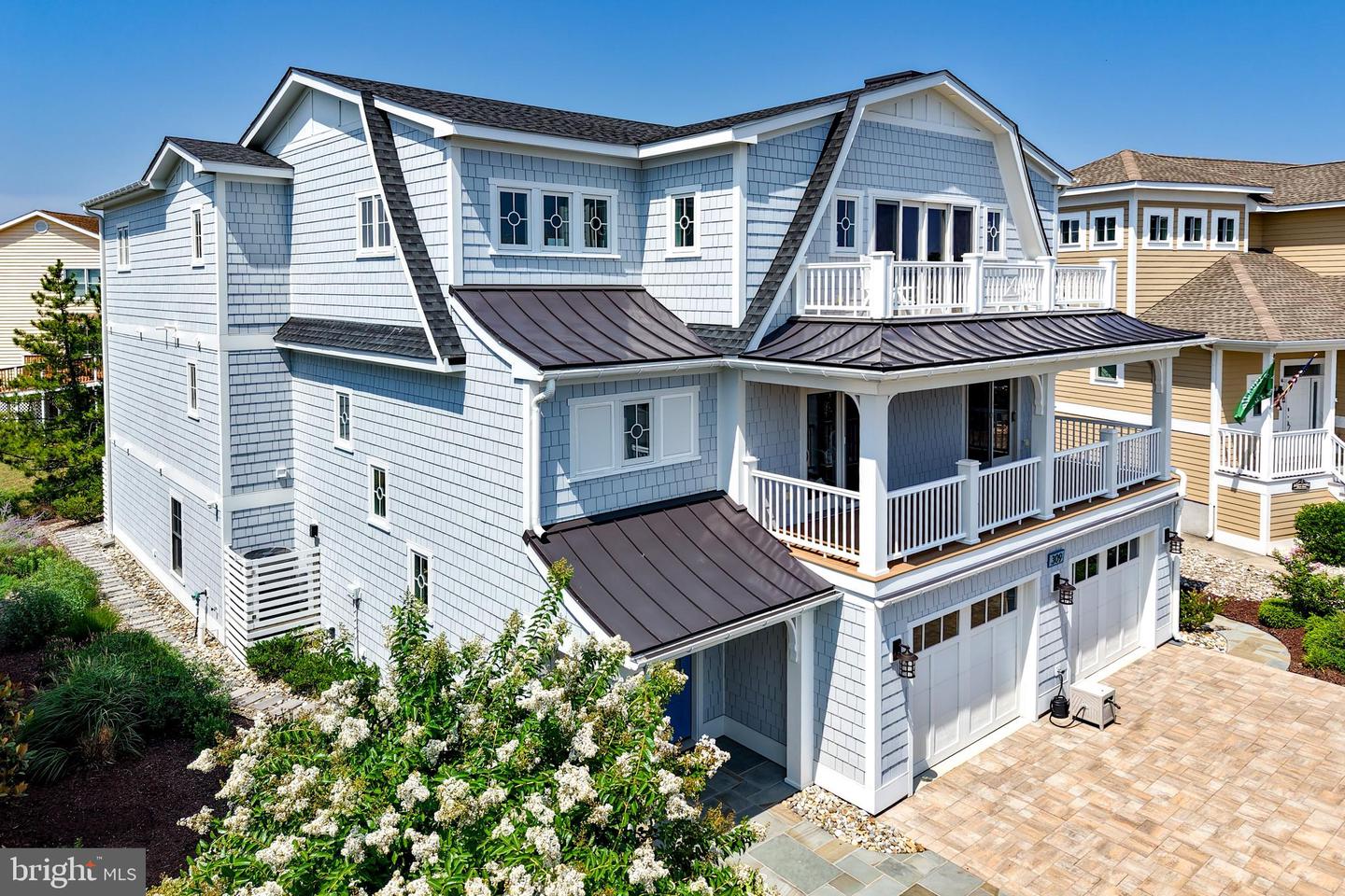309 W CAPE SHORES DR