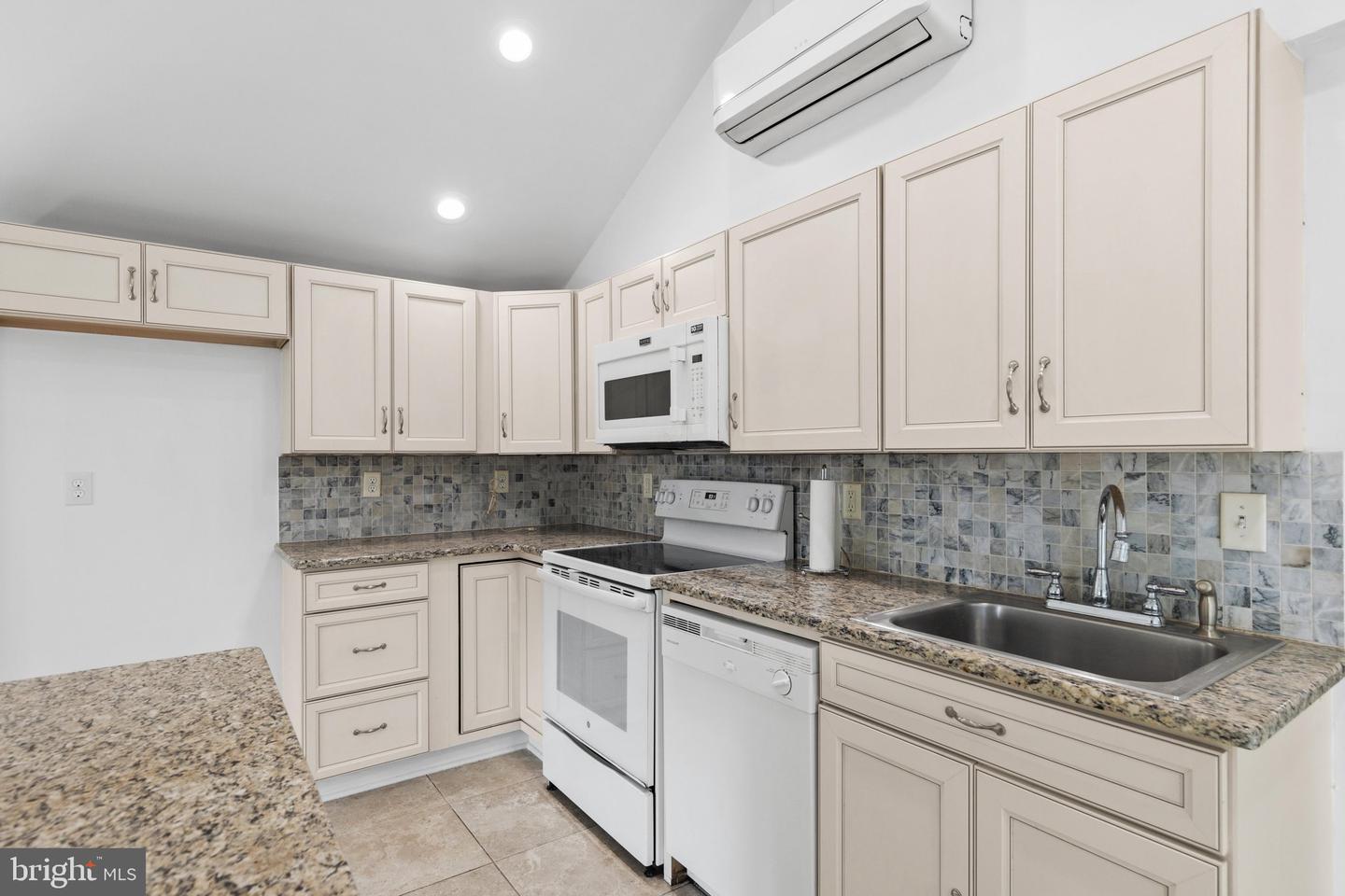 19592 Prince St #3428 Property Photo 12