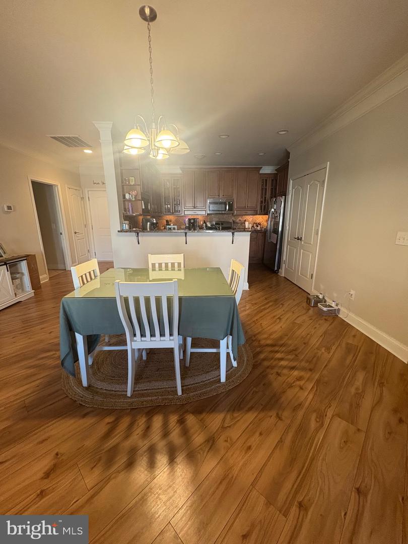 12001 Old Vine Blvd #305 Property Photo 8