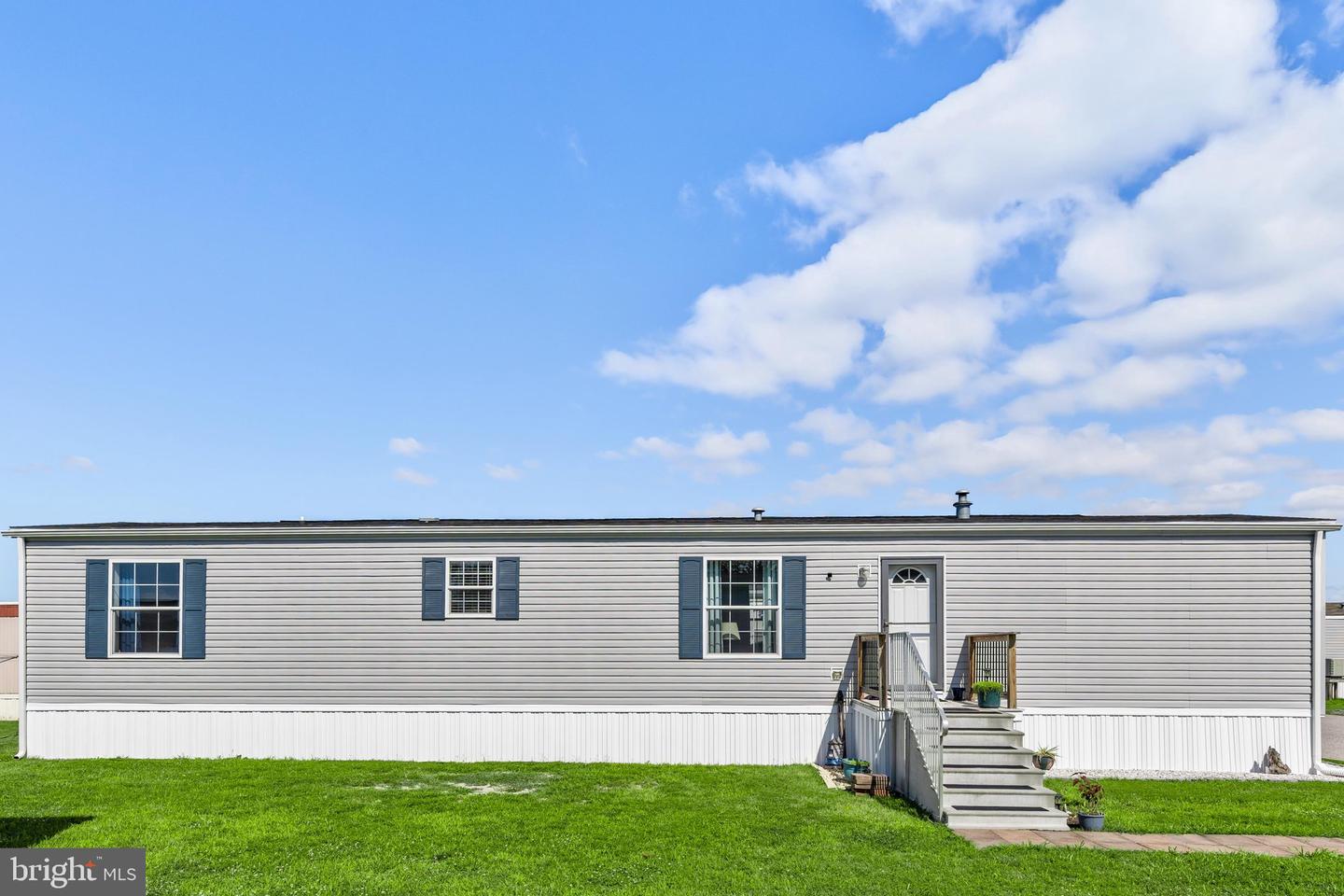 38345 Squirrel Rd Property Photo 2