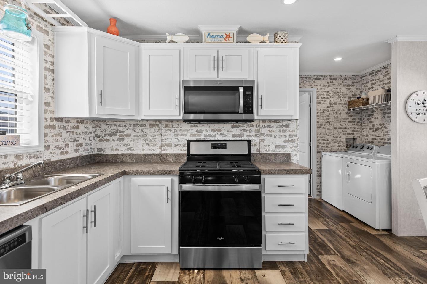 38345 Squirrel Rd Property Photo 17