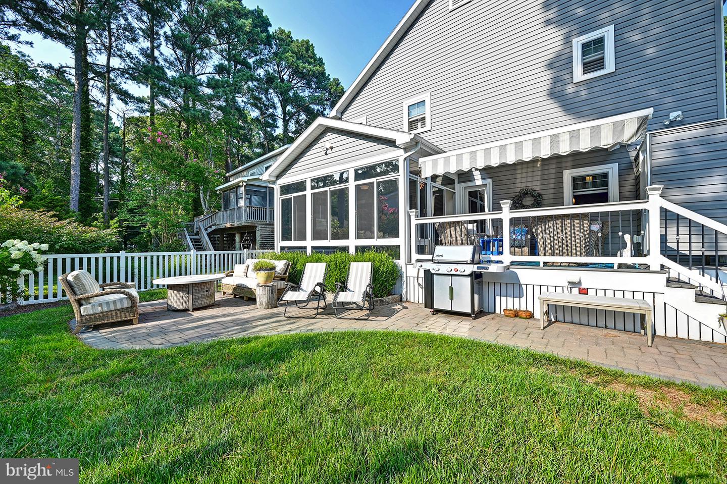 25 Cleveland Ave Property Photo 7