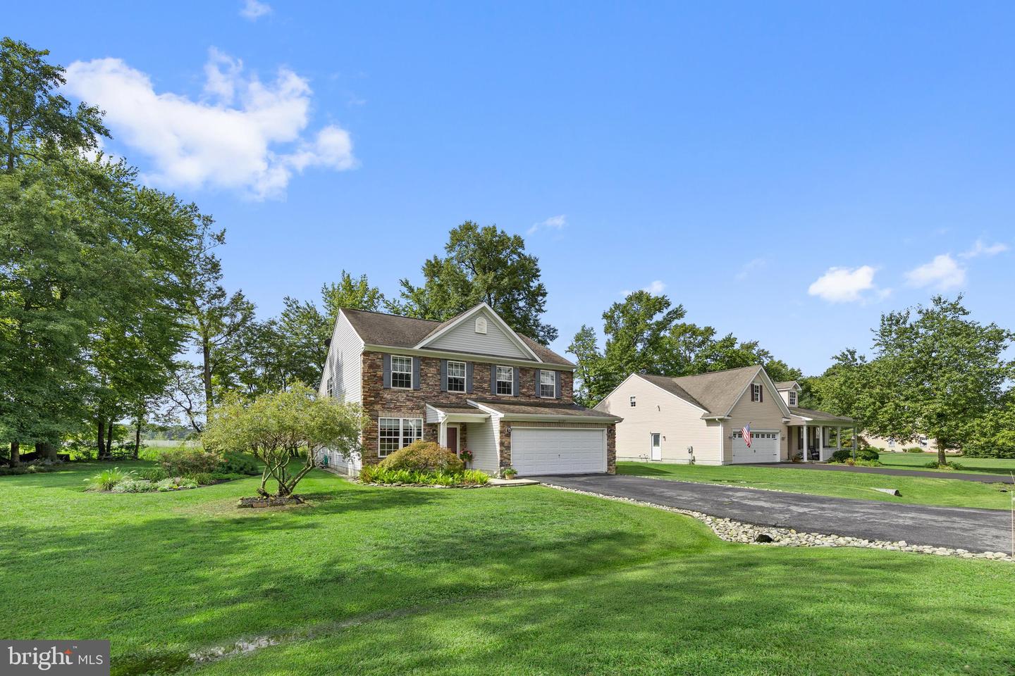 23085 Pine Run Property Photo 1