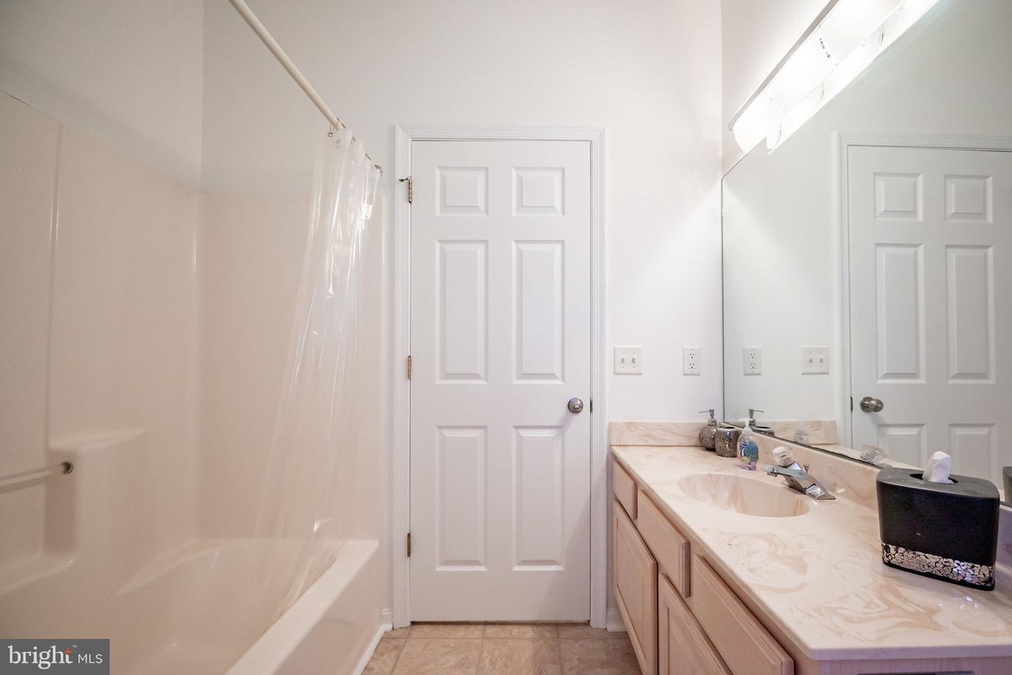 4100 Sandpiper Dr #4105 Property Photo 9
