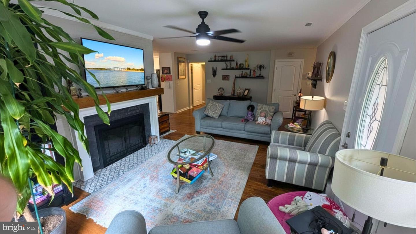 9630 Cedar Ln Property Photo 16