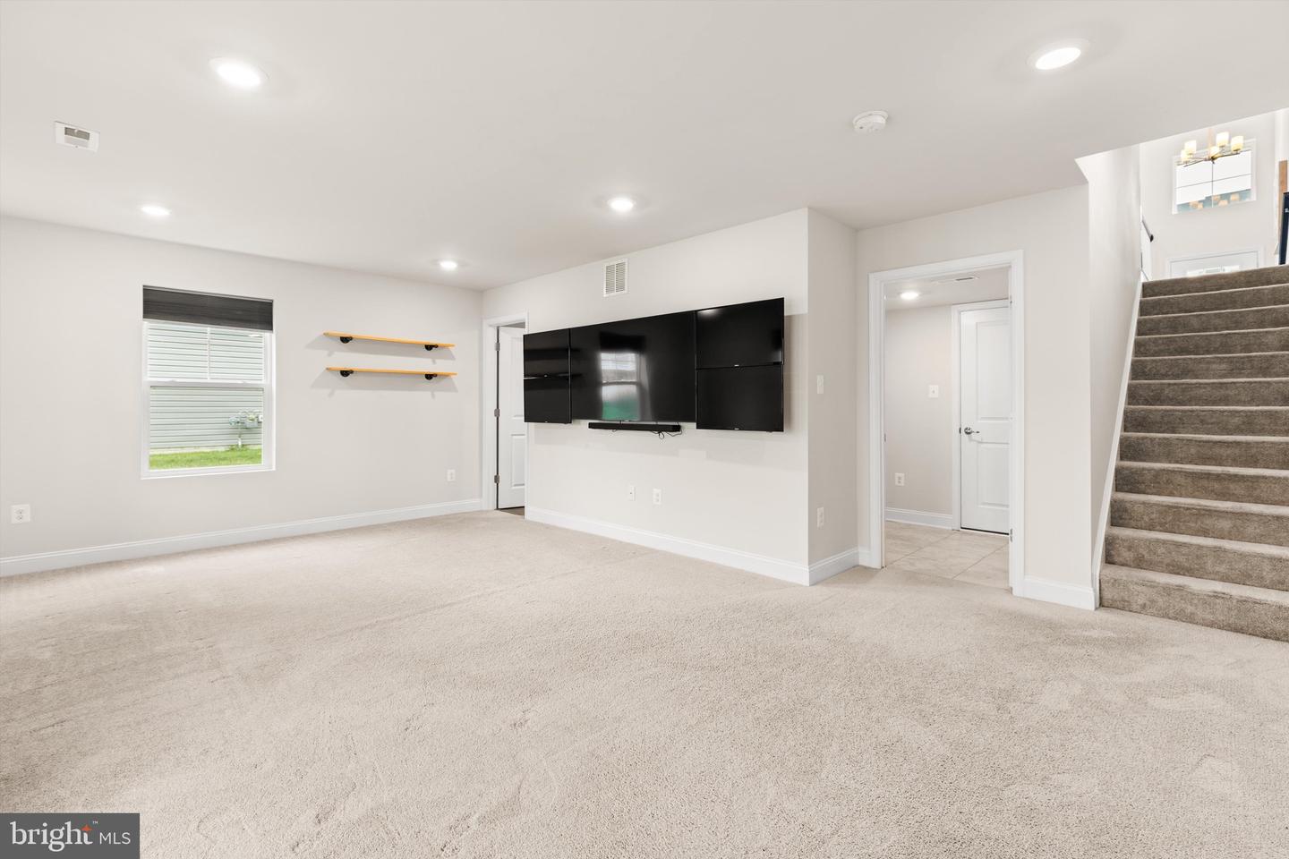 35095 Wright Way Property Photo 8