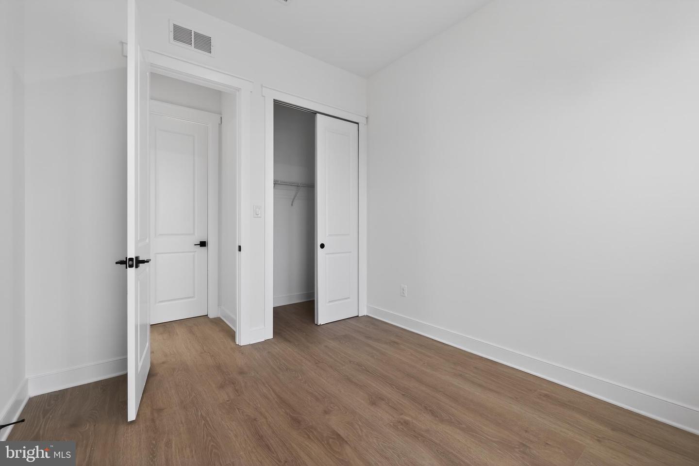 11733 Shrewsbury Ter Property Photo 5