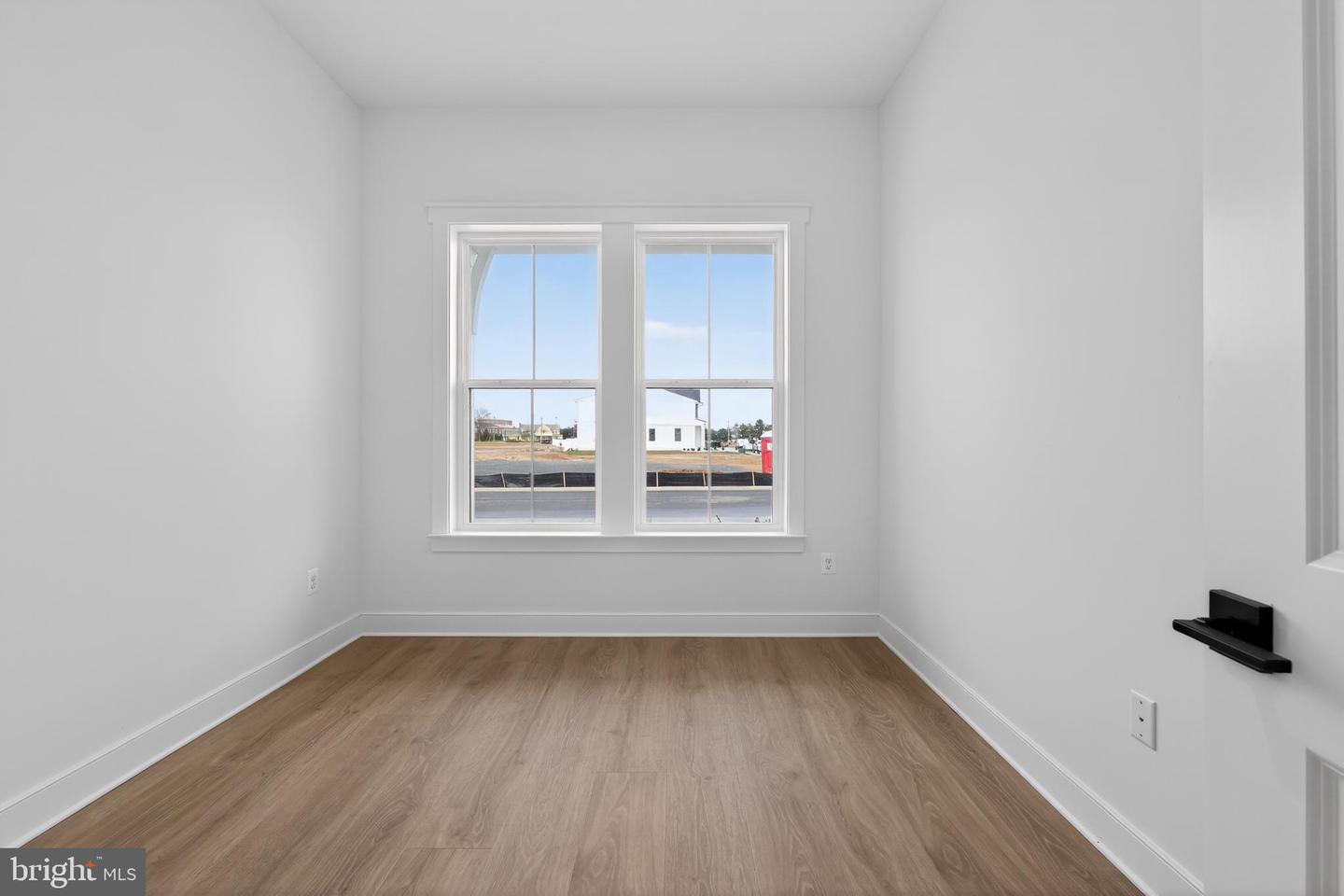 11733 Shrewsbury Ter Property Photo 6