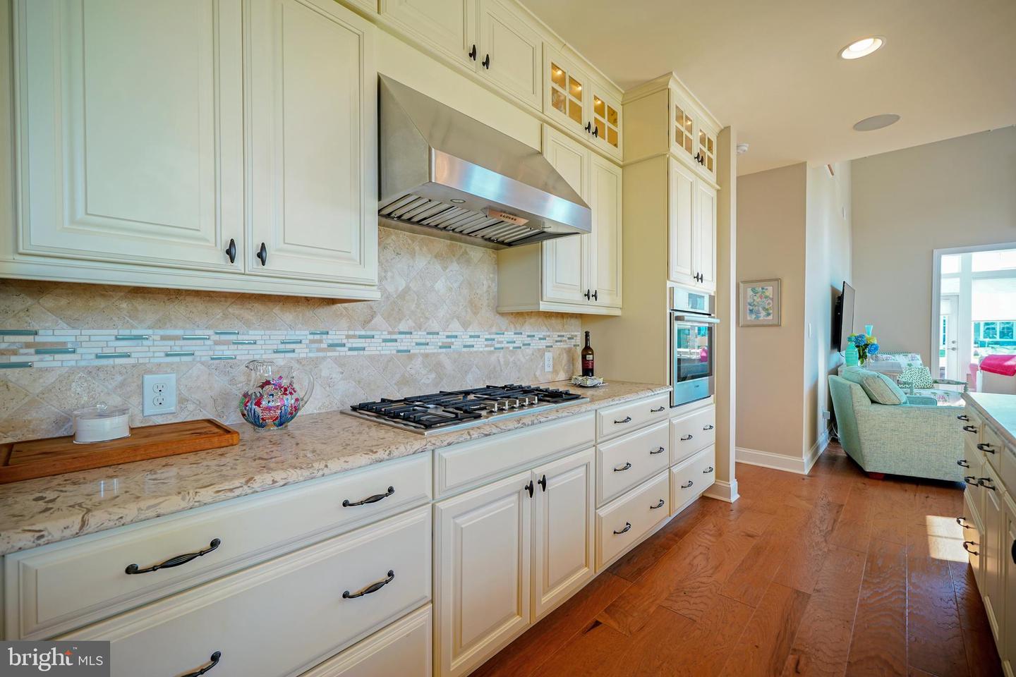 34608 Bessie Way Property Photo 7