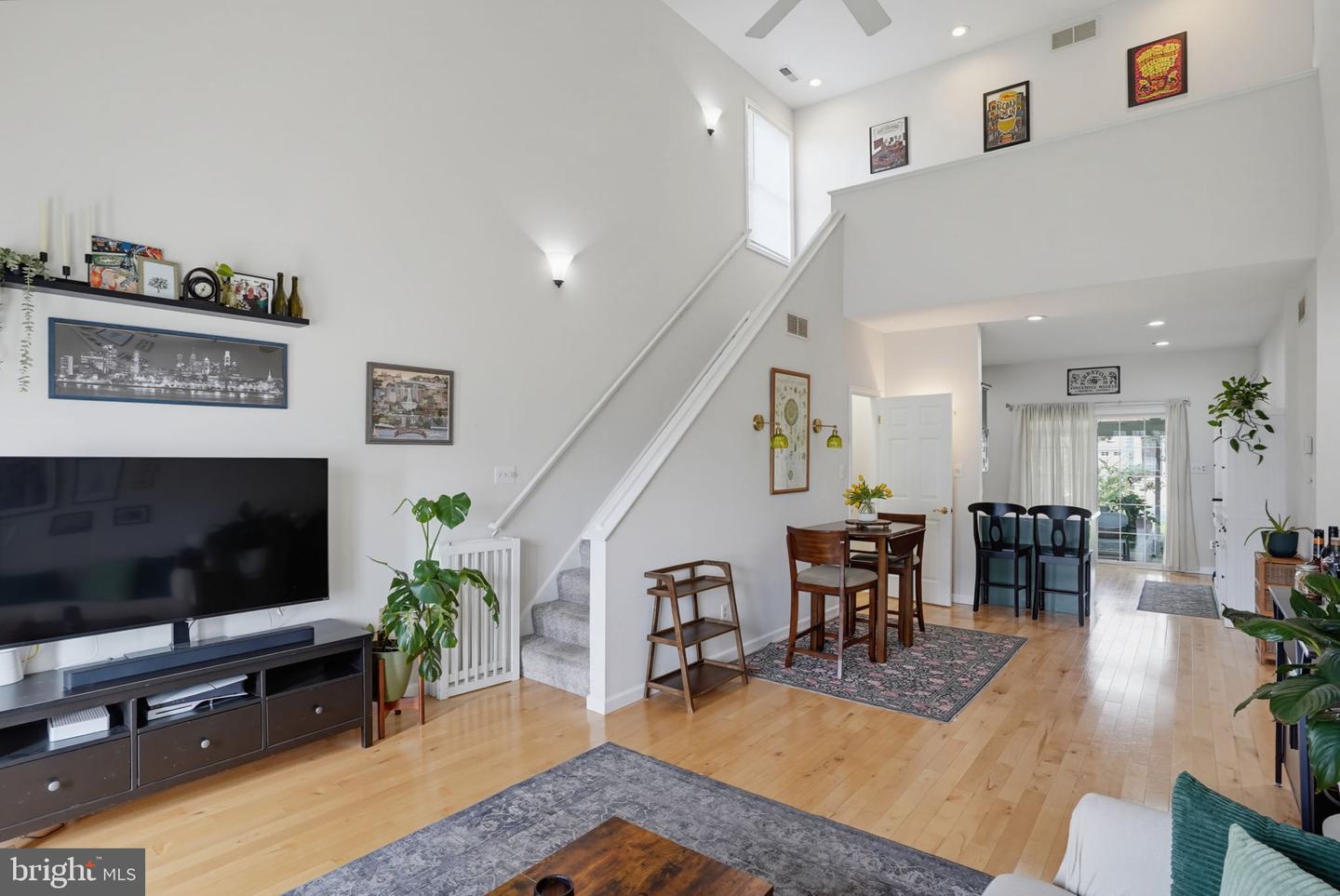 25 Lauras Way #27 Property Photo 2