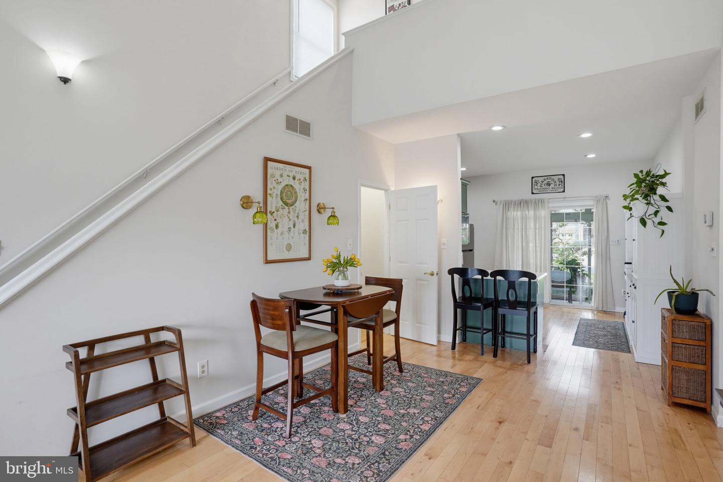 25 Lauras Way #27 Property Photo 6