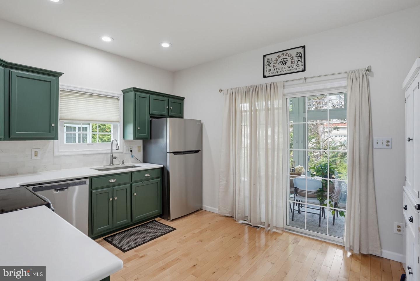 25 Lauras Way #27 Property Photo 10