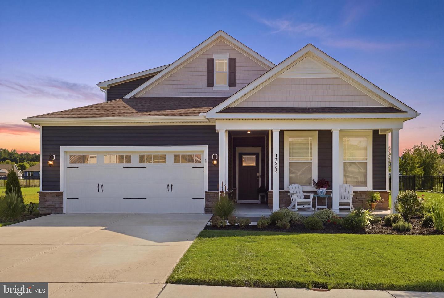 15288 Crape Myrtle Rd Property Photo 2
