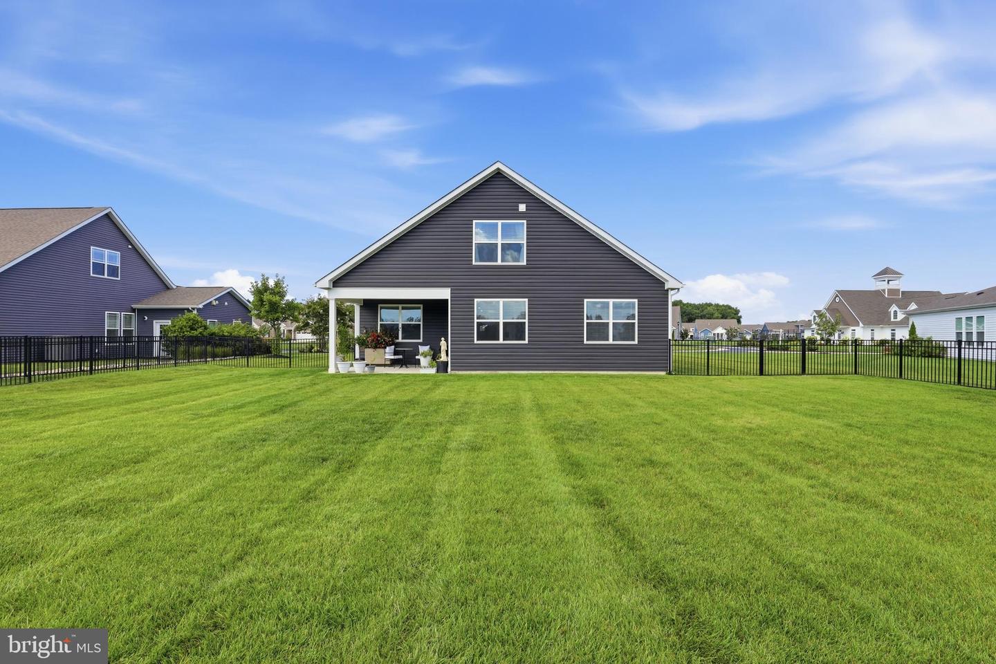 15288 Crape Myrtle Rd Property Photo 8